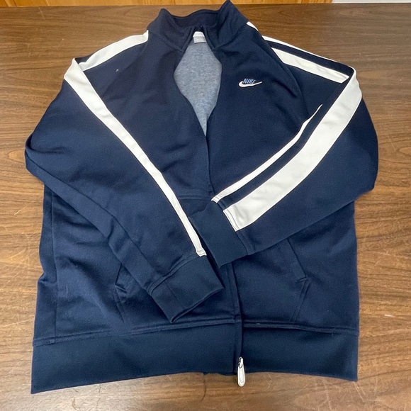 Nike Other - Men’s XLarge Nike Zip Up great shape.